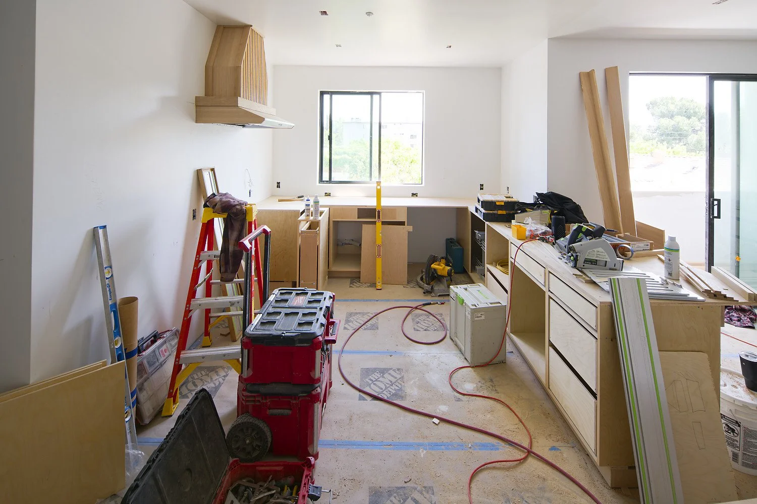 Work in progress — 10: Home construction and renovation in progress